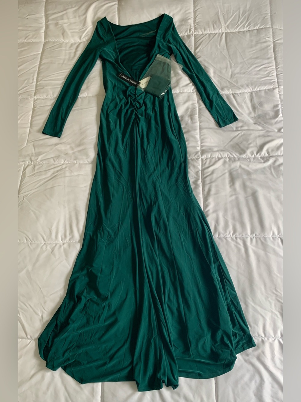 New with tags LE CHATEAU dress size S